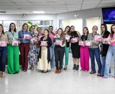 Ação marca encerramento da campanha Outubro Rosa na Portos do Paraná