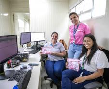 Ação marca encerramento da campanha Outubro Rosa na Portos do Paraná