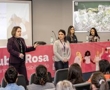 Especialistas em saúde realizam palestra sobre outubro rosa na Portos do Paraná