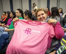 Especialistas em saúde realizam palestra sobre outubro rosa na Portos do Paraná