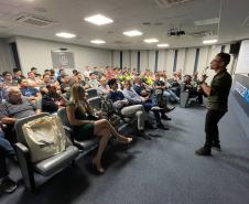 Colaboradores da Portos do Paraná lotam auditório em evento do Novembro Azul