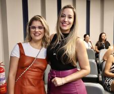 Colaboradoras da Portos do Paraná participam de evento sobre o sagrado da mulher