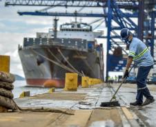 Portos do Paraná celebra importância dos trabalhadores neste 1.º de Maio