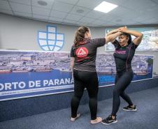 Aulão traz noção de defesa pessoal para mulheres da Portos do Paraná