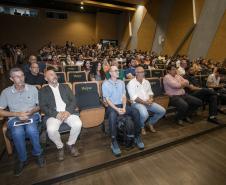 Portos do Paraná arrecada 300 quilos de alimentos em palestra na Isulpar