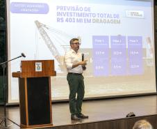 Portos do Paraná arrecada 300 quilos de alimentos em palestra na Isulpar