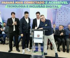 Governador libera R$ 1,5 milhão em sala de coworking no Porto de Paranaguá