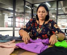 Curso gratuito de Corte e Costura da Portos do Paraná segue até agosto