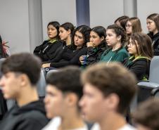Mais de 1,2 mil visitantes conheceram o Porto de Paranaguá este ano 