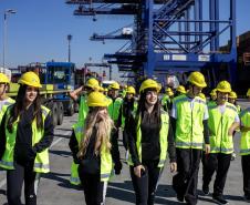 Mais de 1,2 mil visitantes conheceram o Porto de Paranaguá este ano 