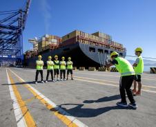 Mais de 1,2 mil visitantes conheceram o Porto de Paranaguá este ano 