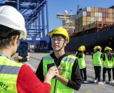 Mais de 1,2 mil visitantes conheceram o Porto de Paranaguá este ano 