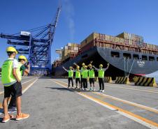 Mais de 1,2 mil visitantes conheceram o Porto de Paranaguá este ano 