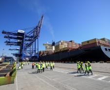 Mais de 1,2 mil visitantes conheceram o Porto de Paranaguá este ano 
