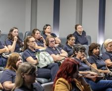 Porto de Paranaguá recebe mulheres da Cooperativa Agrária em visita técnica