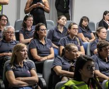 Porto de Paranaguá recebe mulheres da Cooperativa Agrária em visita técnica