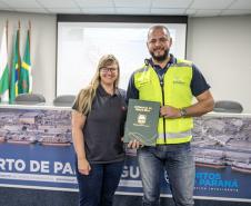 Porto de Paranaguá recebe mulheres da Cooperativa Agrária em visita técnica