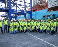 Porto de Paranaguá recebe mulheres da Cooperativa Agrária em visita técnica