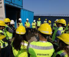 Participantes do 31º CooperaPortos visitam cais do Porto de Paranaguá