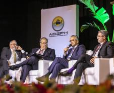 Seminário internacional discute desafios e boas práticas portuárias pelo mundo 