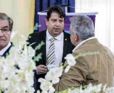 Portos do Paraná é apresentada a grupo de empresários do Leste do Estado - Com palestra e visita técnica, cerca de 80 comerciantes, industriais e prestadores de serviço puderam ver de perto as potencialidades dos Portos de Paranaguá e Antonina