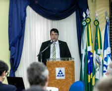 Portos do Paraná é apresentada a grupo de empresários do Leste do Estado - Com palestra e visita técnica, cerca de 80 comerciantes, industriais e prestadores de serviço puderam ver de perto as potencialidades dos Portos de Paranaguá e Antonina