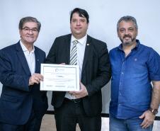 Portos do Paraná é apresentada a grupo de empresários do Leste do Estado - Com palestra e visita técnica, cerca de 80 comerciantes, industriais e prestadores de serviço puderam ver de perto as potencialidades dos Portos de Paranaguá e Antonina