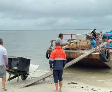 Portos do Paraná participa de mutirão de limpeza na Ilha do Mel e retira quase 3 toneladas de resíduos