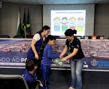 Porto Escola realiza primeira visita inclusiva no Porto de Paranaguá
