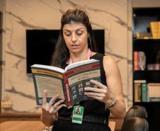 Advogada da Portos do Paraná assina capítulo em livro de referência nacional para logística farmacêutica 