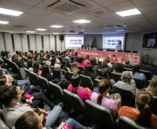 Emoção e informação marcam celebração do Outubro Rosa na Portos do Paraná