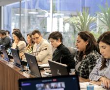 Portos do Paraná realiza audiência para contribuições ao leilão do PAR25