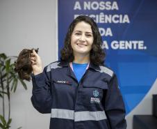 Portuários do Paraná doam cabelos para campanha Outubro Rosa