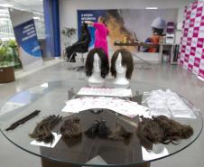 Portuários do Paraná doam cabelos para campanha Outubro Rosa