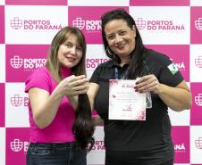 Portuários do Paraná doam cabelos para campanha Outubro Rosa