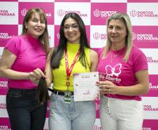 Portuários do Paraná doam cabelos para campanha Outubro Rosa