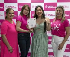 Portuários do Paraná doam cabelos para campanha Outubro Rosa