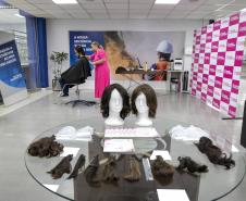 Portuários do Paraná doam cabelos para campanha Outubro Rosa