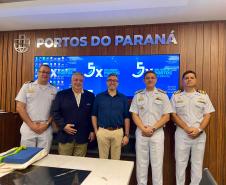 Comitiva da Marinha do Brasil visita o Porto de Paranaguá