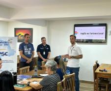 Portos do Paraná oferece aulas de inglês aos comerciantes para atenderem cruzeiristas