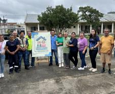 Cestas básicas arrecadadas na Corrida do Porto são distribuídas em Paranaguá