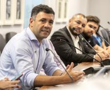 Associação de Terminais estreita relações com os portos paranaenses