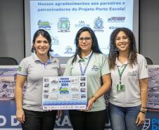Vencedores do concurso Porto Escola 2024 passeiam de barco pela Baía de Paranaguá