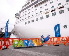 Com mais de 2 mil pessoas a bordo, MSC Armonia desembarca em Paranaguá