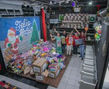 Natal Solidário da Portos do Paraná arrecada 1,2 mil brinquedos