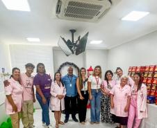 Pacientes da Unidade Erasto Gaertner recebem doações da Corrida do Porto