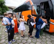 Familiares de portuários participam de visita guiada ao Porto de Paranaguá