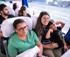 Familiares de portuários participam de visita guiada ao Porto de Paranaguá