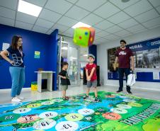 Familiares de portuários participam de visita guiada ao Porto de Paranaguá
