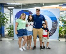 Familiares de portuários participam de visita guiada ao Porto de Paranaguá